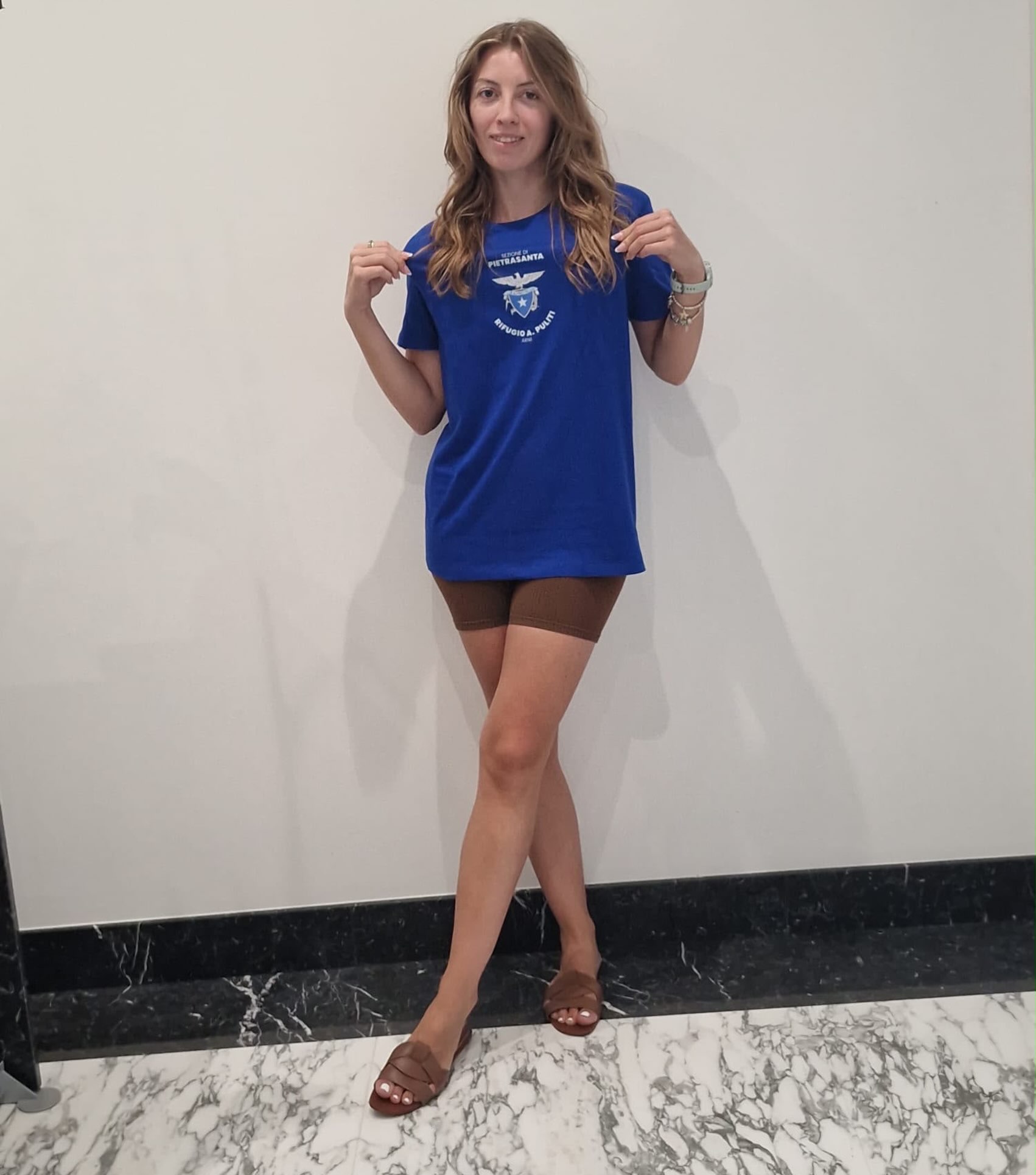 📣👕Sono disponibili le magliette della nostra Sezione!👕📣

Un numero limitato sarà disponibile da acquistare in occasione del Concerto di Musica sulle Apuane, domenica 2 agosto presso il Rifugio Puliti.

Con l’acquisto contribuirete a sostenere le nostre attività.

💰Il costo è di 20€ a maglietta.

🍭 Sconto famiglia, 2 magliette a 35€.

Si raccomandano contanti precisi.

#caipietrasanta #caipietrasantaeventi #magliette